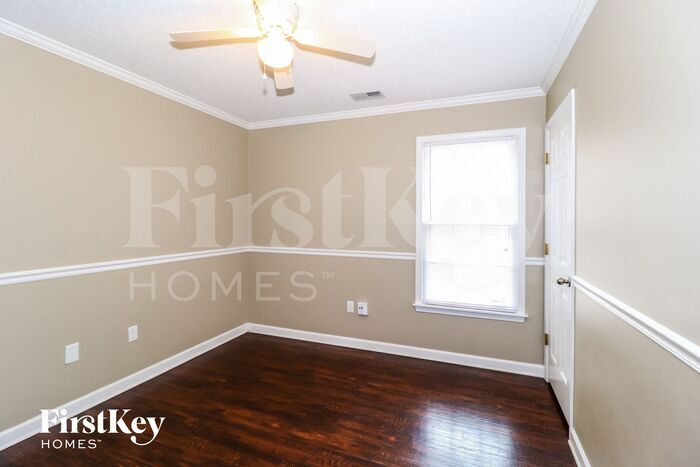Building Photo - 1330 Fox Trace Dr