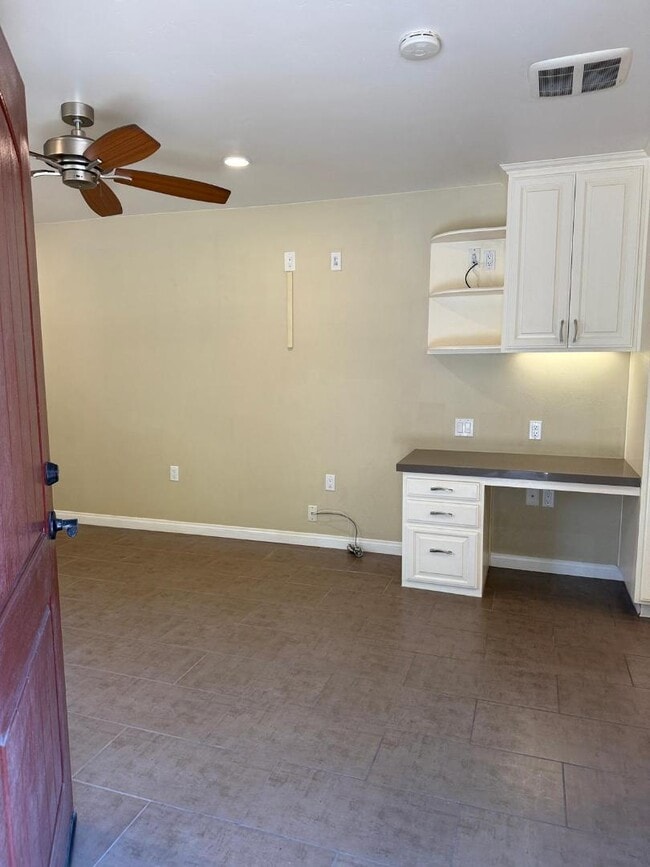 Building Photo - 4169-4171 Illinois St. - Unit A