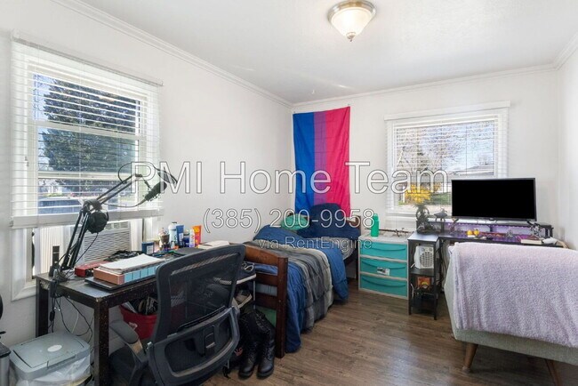 Building Photo - 732 Campbell Heights