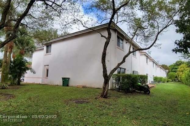 Building Photo - 7661 Tamarac Island Cir