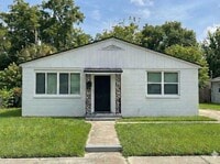 Building Photo - 918 Lynah St