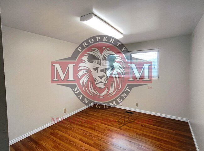 Building Photo - Great 4 Bd 2 Ba Home in Taylorsville