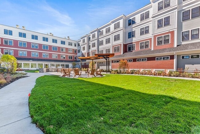 Building Photo - 22 Everett St