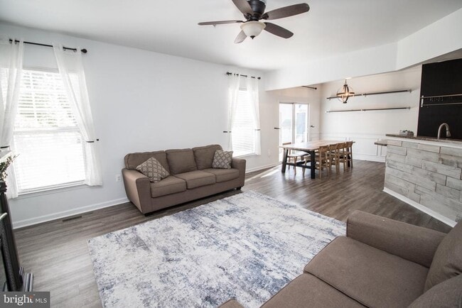 Building Photo - 45567 Bethson St