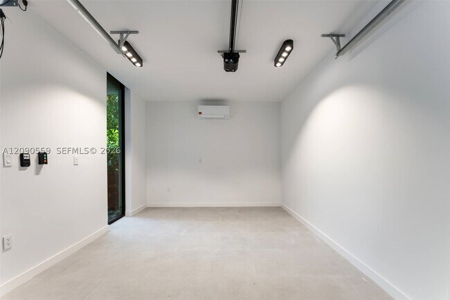 Building Photo - 3310 Elizabeth St