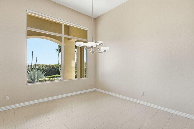 Building Photo - 11047 E Mirasol Cir