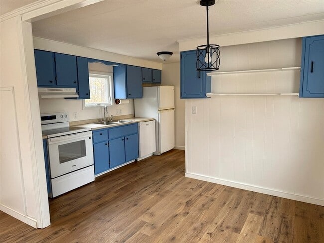 Building Photo - 12 Hayes St