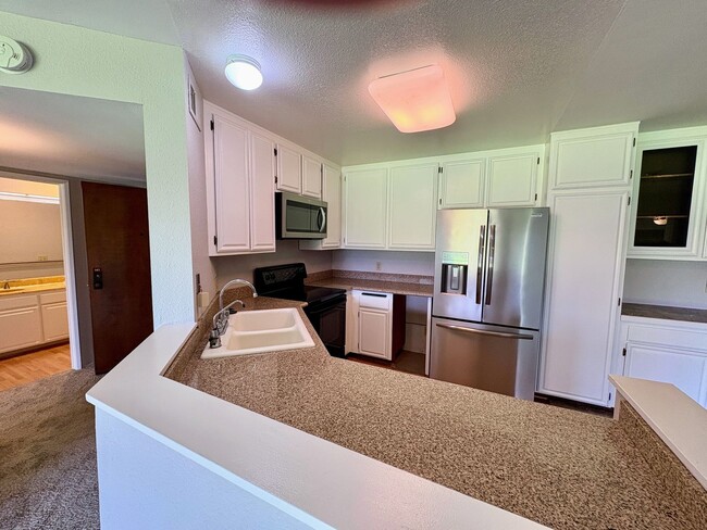 Building Photo - Vibrant 55+ Community With Exceptional Ame...