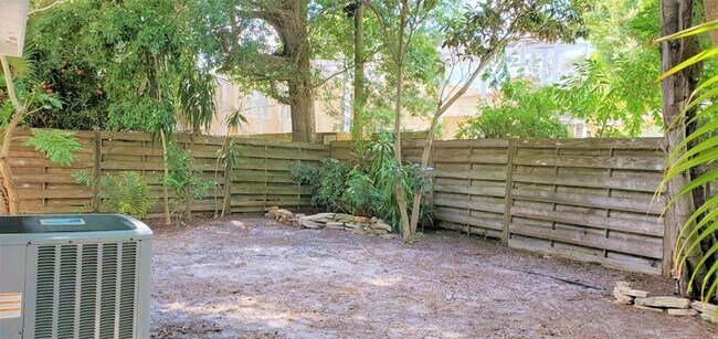 Building Photo - 2541 Floyd St