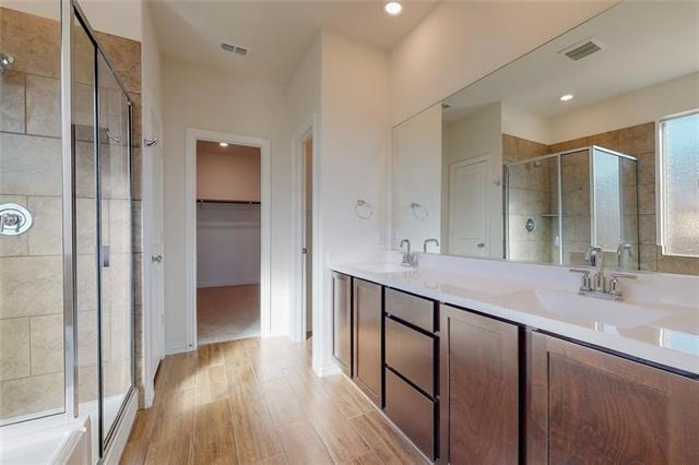 Building Photo - 10143 Prairie Dr