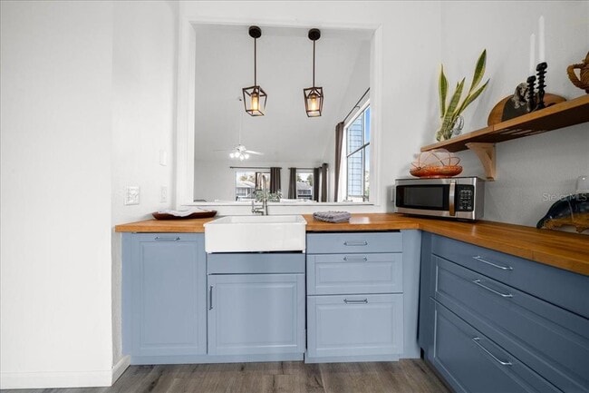 Building Photo - 2925 N Rivers Edge Blvd