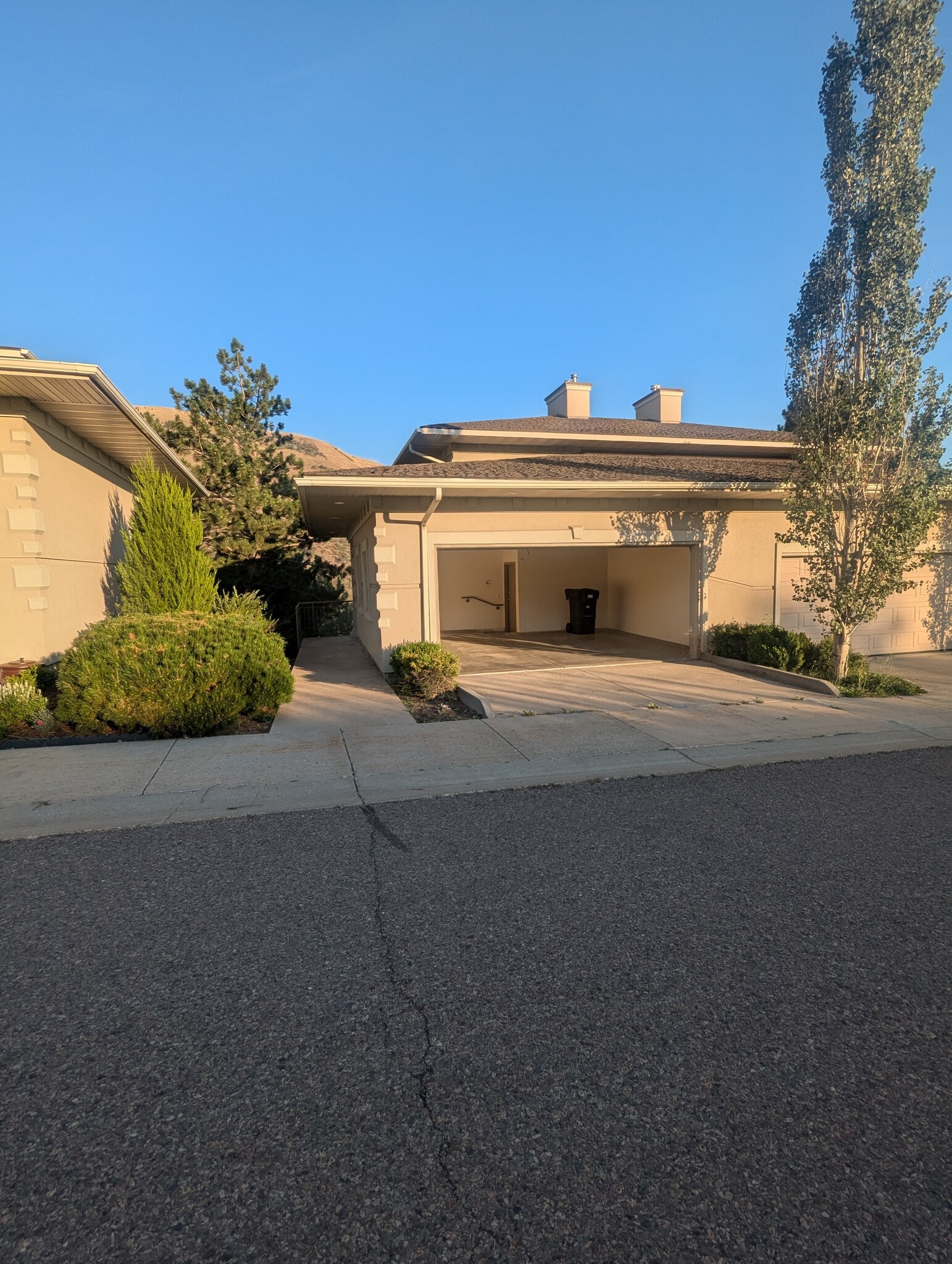 Building Photo - 1790 Elison Ln