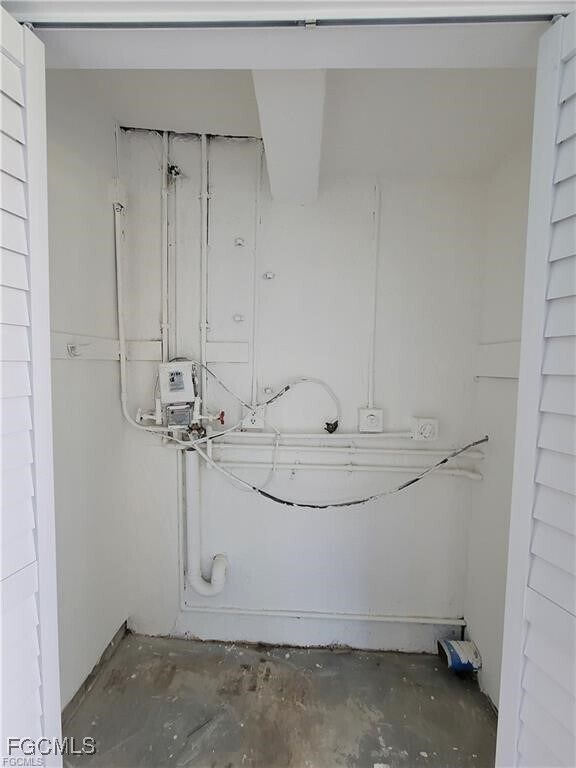 Building Photo - 4530 SW 7th Pl