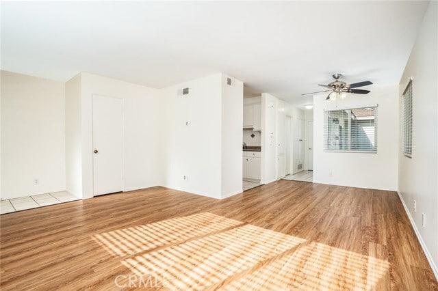 Building Photo - 8162 Eastport Dr