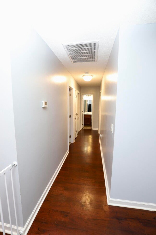 Building Photo - 4370 Excursion Dr