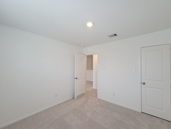 Building Photo - Be the first to live in this beautiful brand-new home featuring 4 spacious bedrooms, 2.5 bathroom...