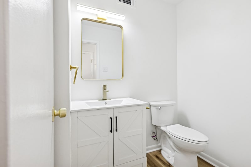 Building Photo - 1561 Malibu Pl