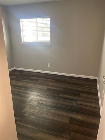 Building Photo - 3300 Edgewood Dr