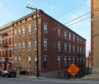 Building Photo - 1641 Sycamore