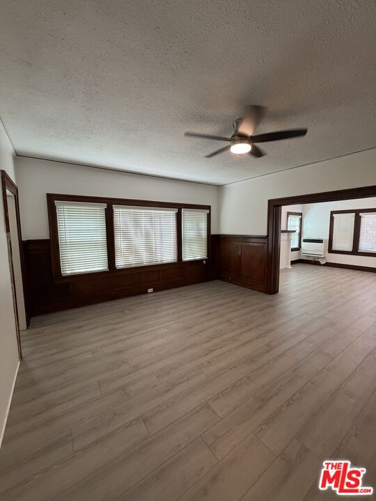 Building Photo - 1406 S St Andrews Pl
