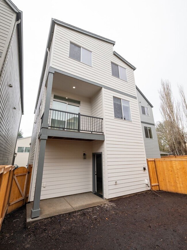 Building Photo - 9381 SW Eunice Ln