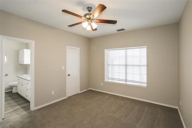 Building Photo - 4121-4121 One Pl Ln