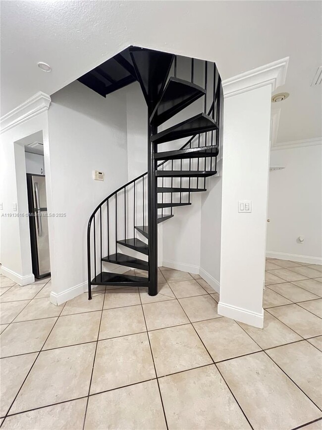 Building Photo - 6315 SW 138th Ct