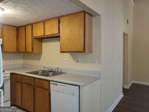 Building Photo - 305 River Oak Dr