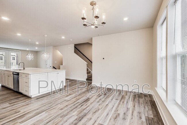 Building Photo - 2547 Auden Dr