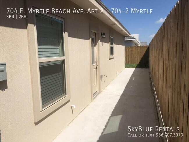 Building Photo - 704 E Myrtle Beach Ave