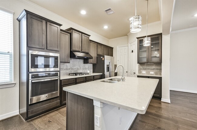 Building Photo - 1504 Peyton Oaks Pl