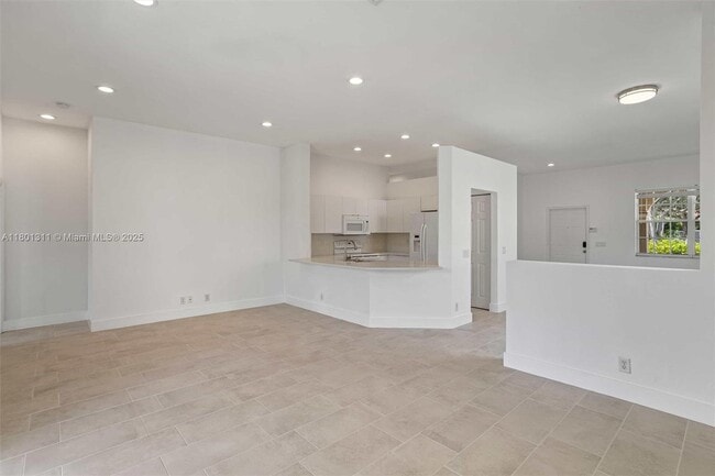Building Photo - 1736 Aspen Ln