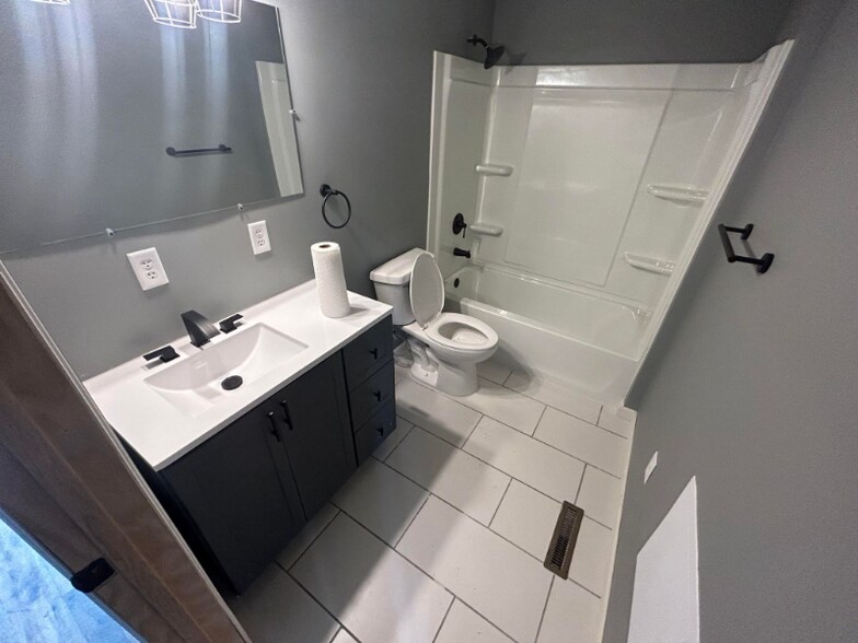 Building Photo - 531 N 18th St