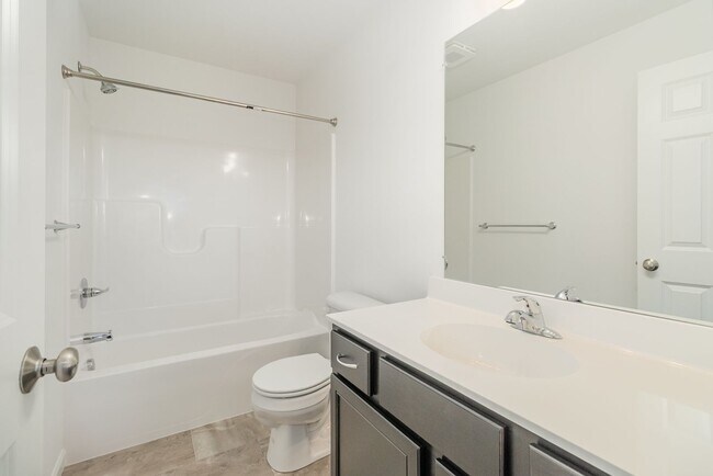 Building Photo - Brand new 3 Bedroom Townhouse