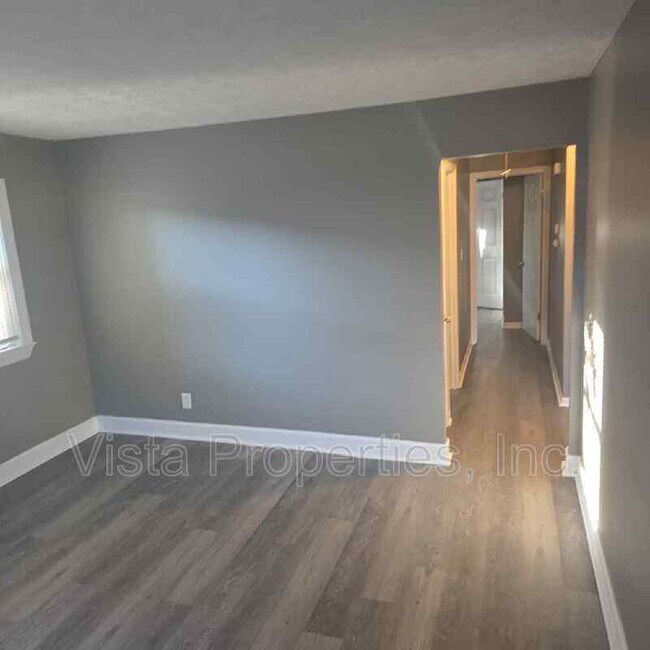 Building Photo - 1622 Haskin Ave