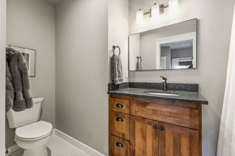 Building Photo - 925 SW Walnut St