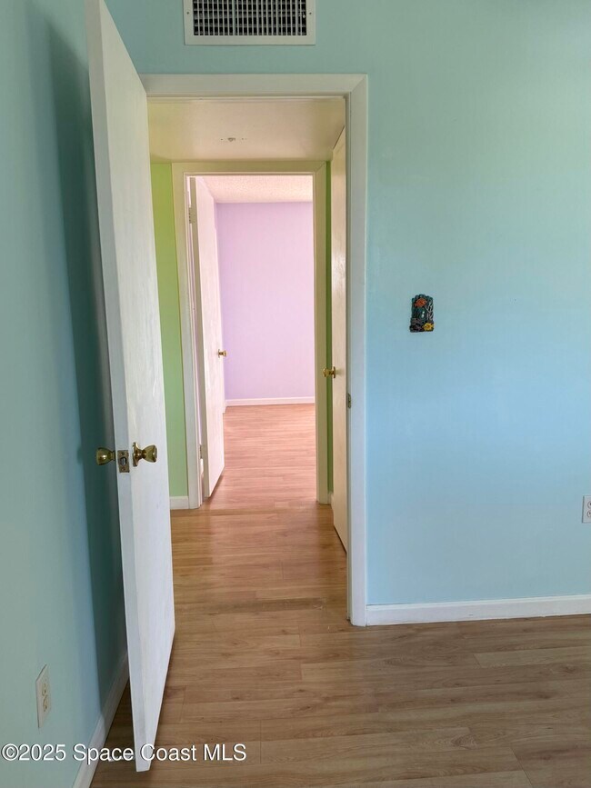 Building Photo - 417 Ibis Ln