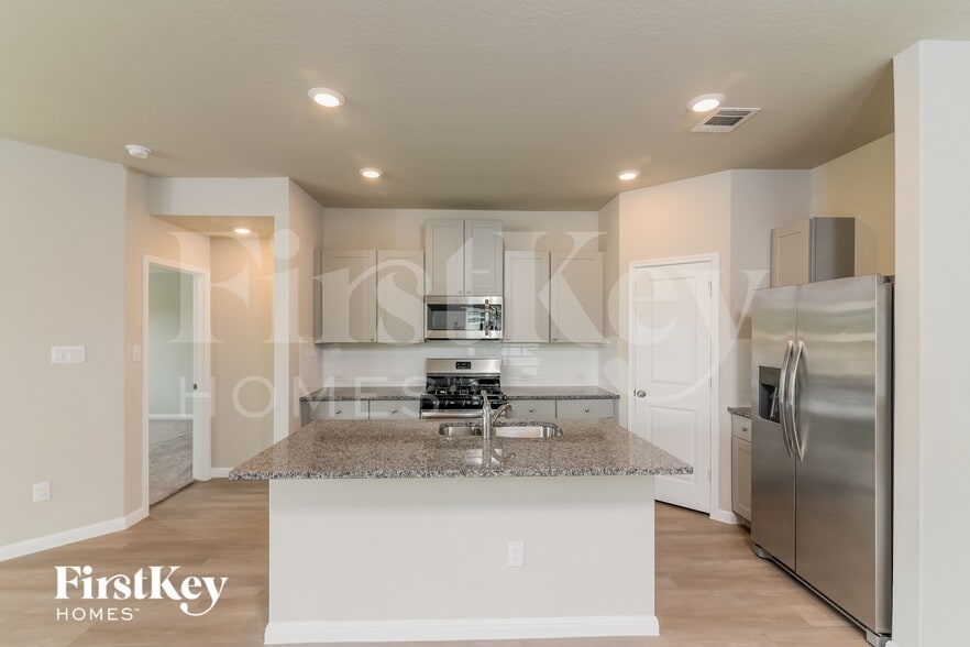 Building Photo - 1902 Morse Way