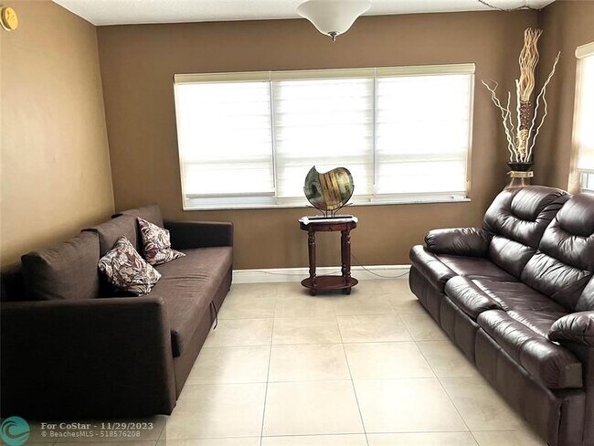 Building Photo - 6000 N Ocean Blvd