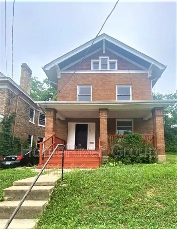 Building Photo - 1570 Dixmont Ave