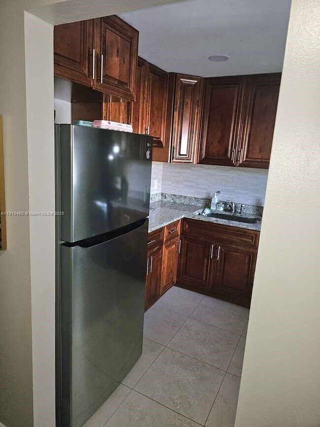 Building Photo - 8301 Sands Point Blvd