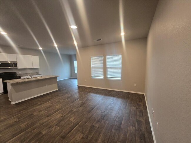 Building Photo - 12613 Brahmin Dr