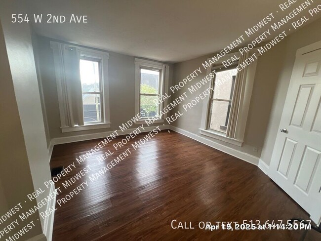 Building Photo - 554 W 2nd Ave