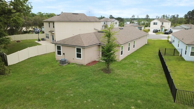 Building Photo - 22 Caminha Rd