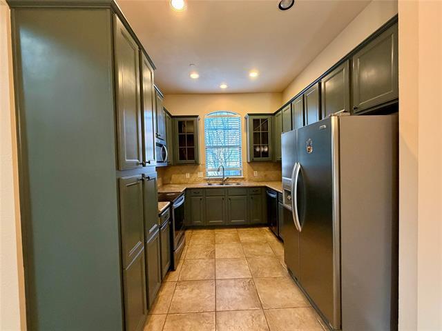 Building Photo - 1924 Lantana Ln