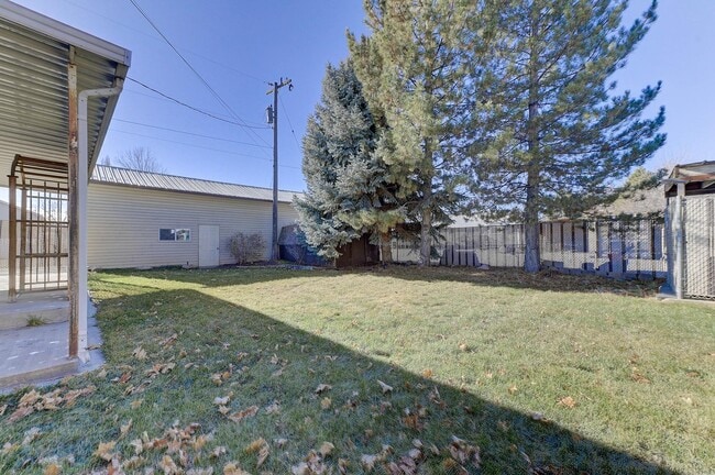 Building Photo - 440 S 1600 W St