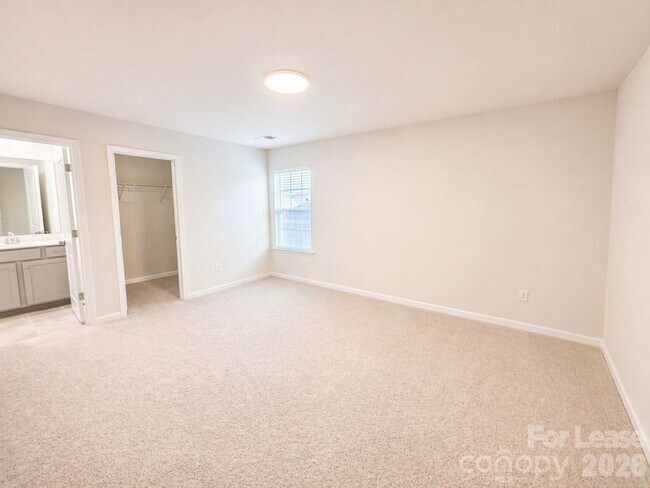 Building Photo - 15104 Moulin Ct Dr