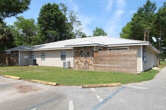 Building Photo - 4964 W Spencer Field Rd