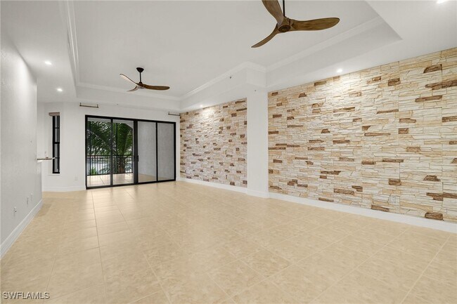 Building Photo - 10733 Mirasol Dr