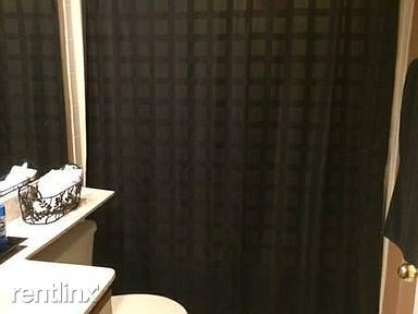 Building Photo - 2 br, 2 bath Condo - 404 Stratford place
